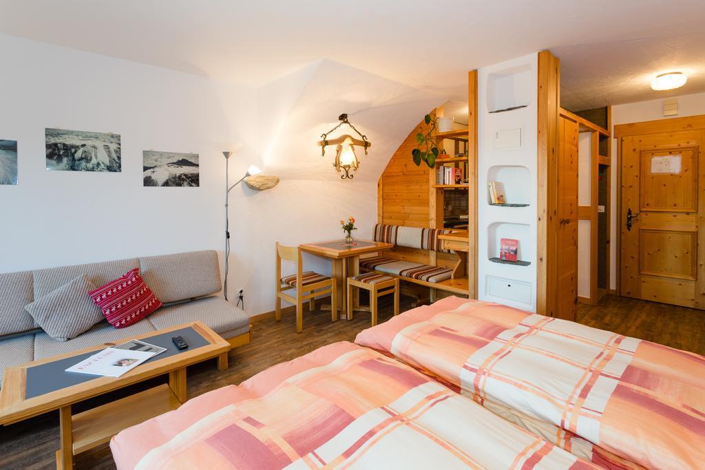 Hotel B&B Susom Surlej Silvaplana Bagian luar foto